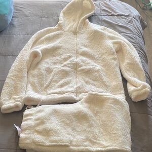 Gilly Hicks Cream set Men zip up hoodie and sweatpants